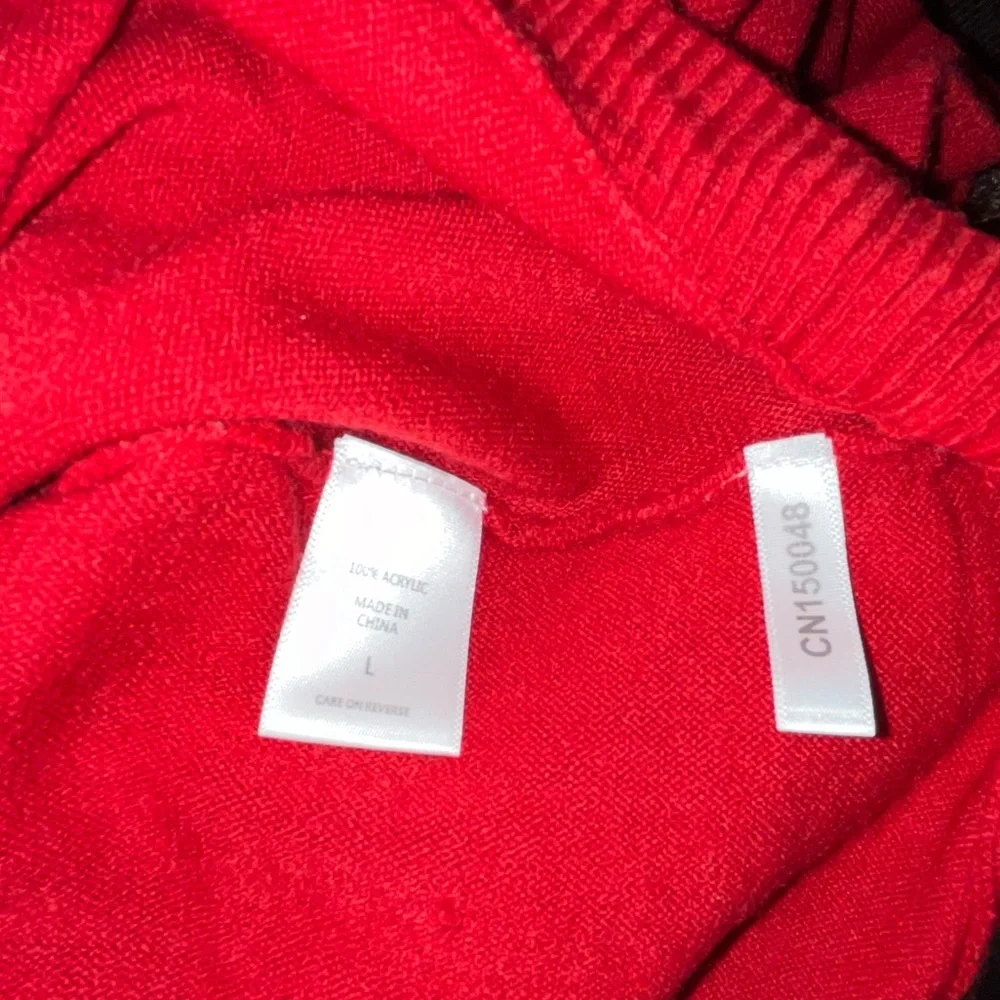 LIKE NEW New York & Company Batwing Sweater - Size: L - Color: Red